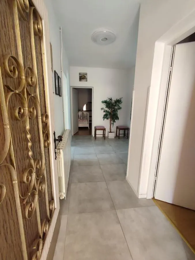Apartment Ana Rijeka